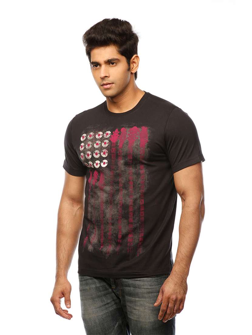 men crew neck front print t-shirt - 19649525 -  Standard Image - 1