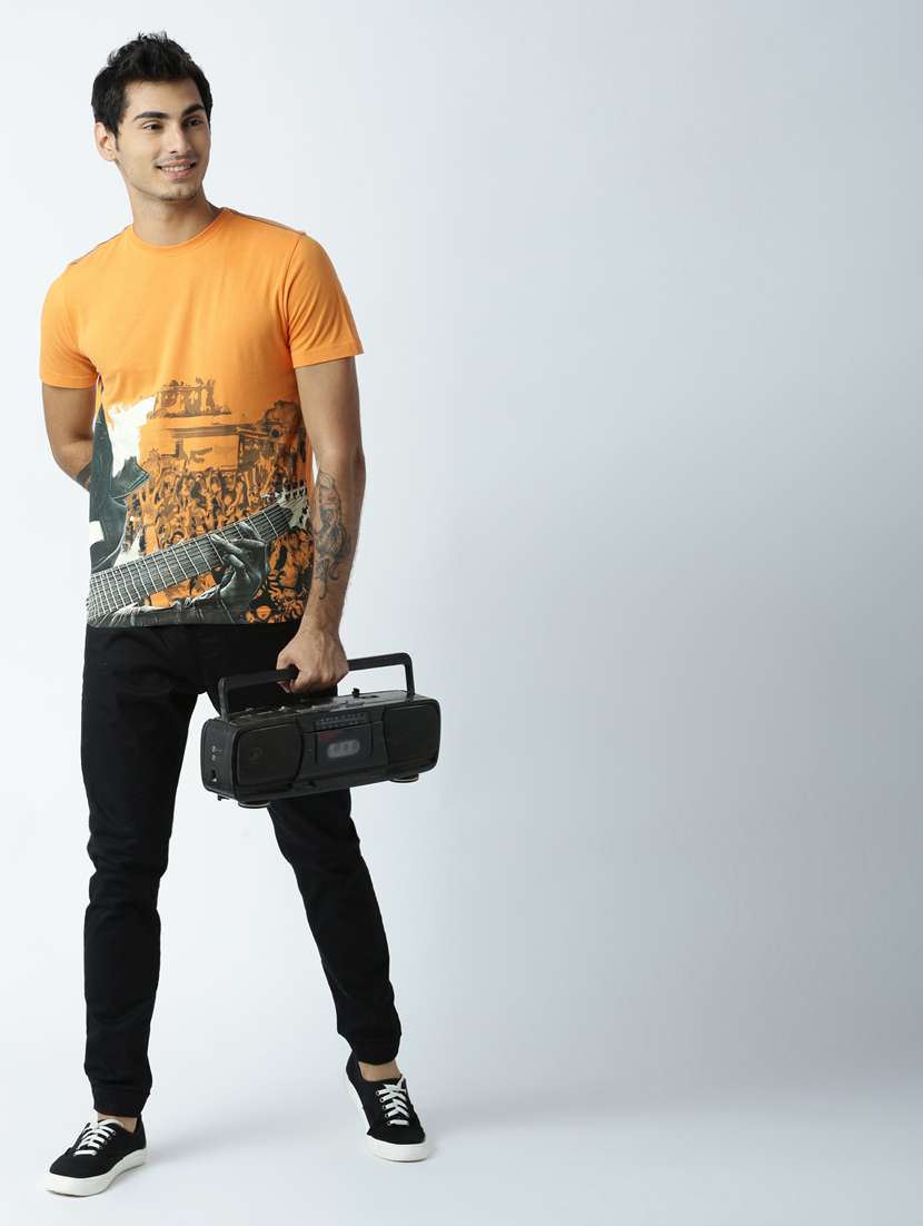 round neck printed regular t-shirt - 19649849 -  Standard Image - 4