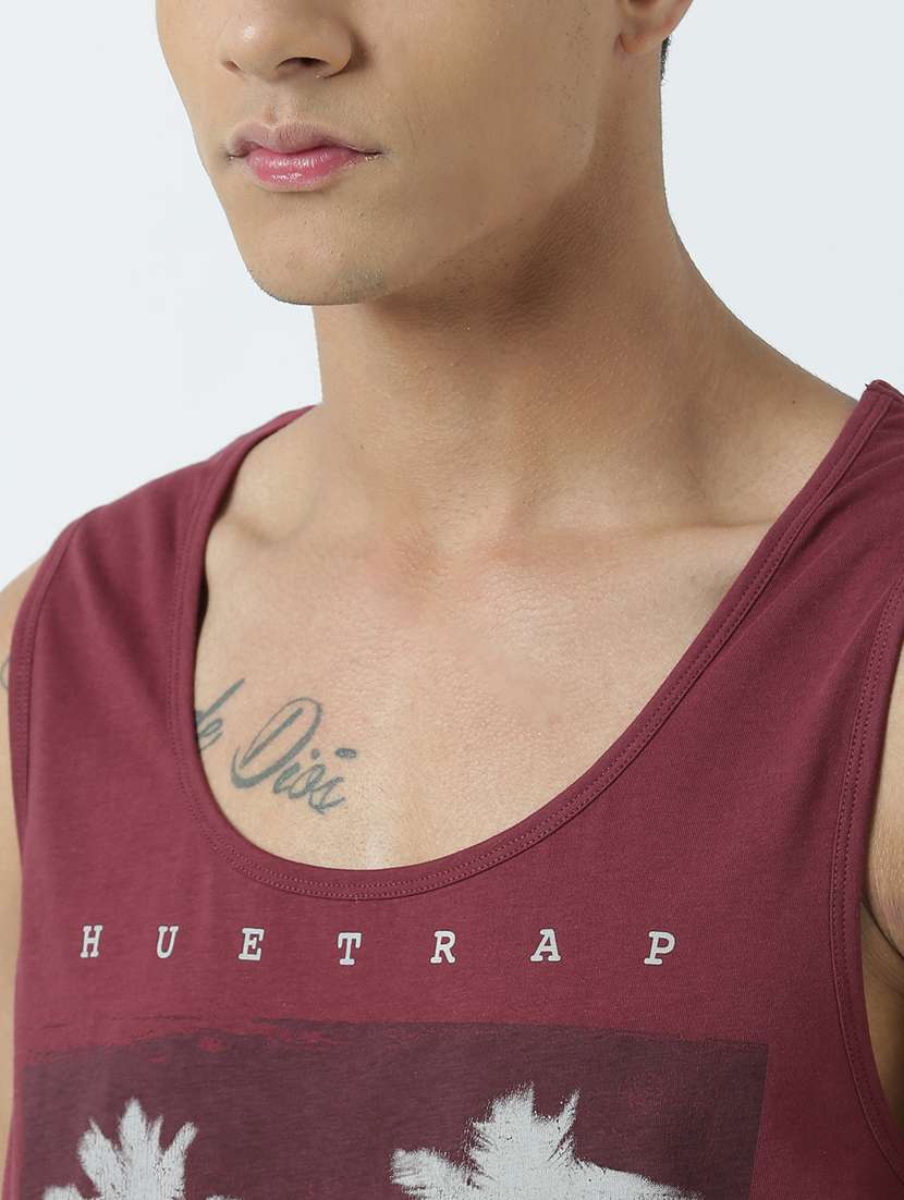 men printed sleeveless vest - 19650021 -  Standard Image - 4