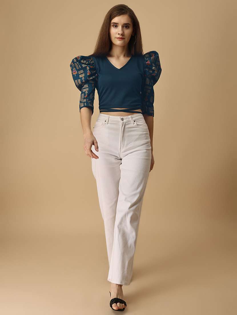 v neck printed crop top - 19656497 - Standard Image - 4