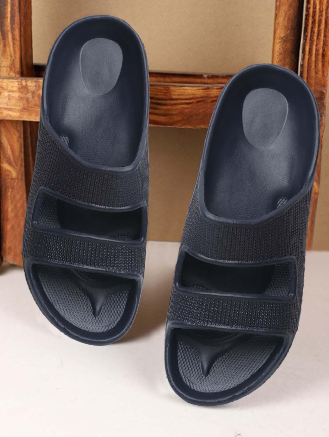 black solid slip on flip flop - 19656760 - Standard Image - 4