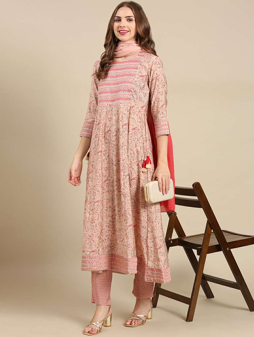 women floral round neck kurta pant set with dupatta - 19664932 - Standard Image - 4