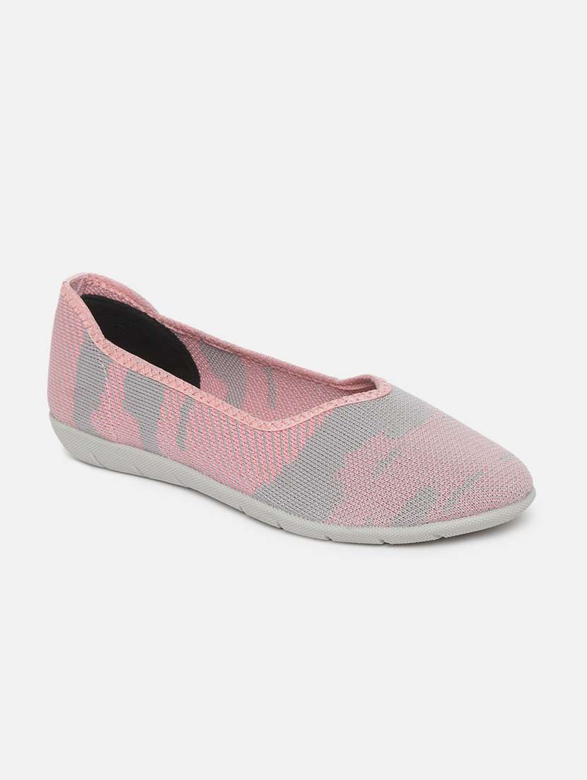 women slip on ballerina