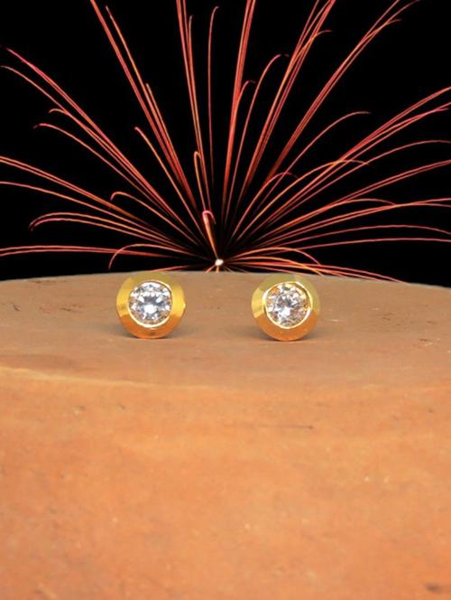 white brass studs earring - 19667199 - Standard Image - 0
