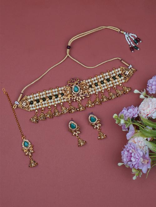 matushri art indian traditional necklace with earrings and maang tikka - 19668123 - Standard Image - 0