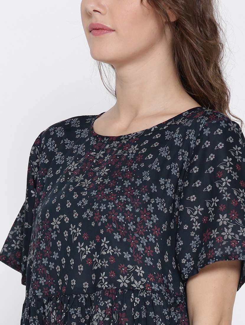 round neck printed peplum top - 19669106 -  Standard Image - 4