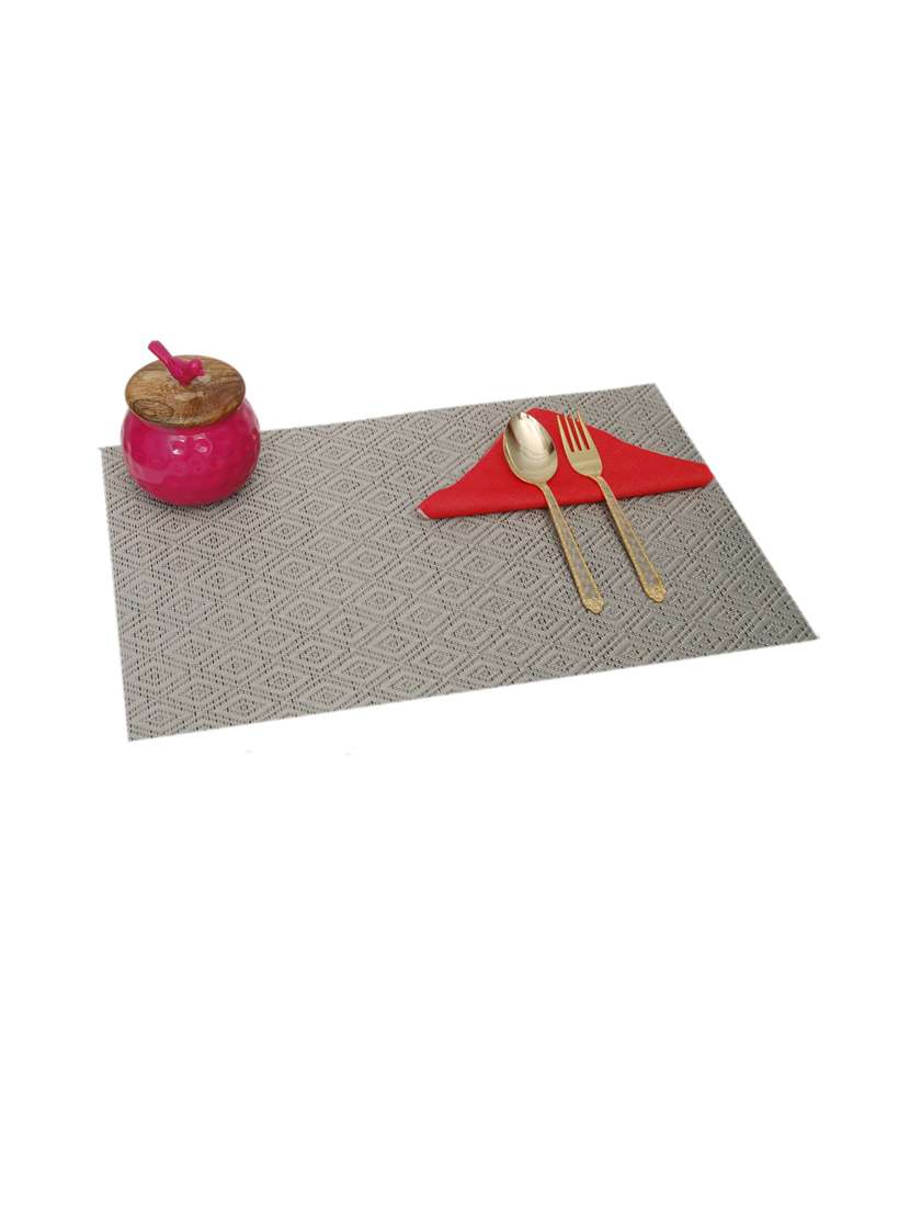 winner rectangular table placemats - 19695133 -  Standard Image - 1