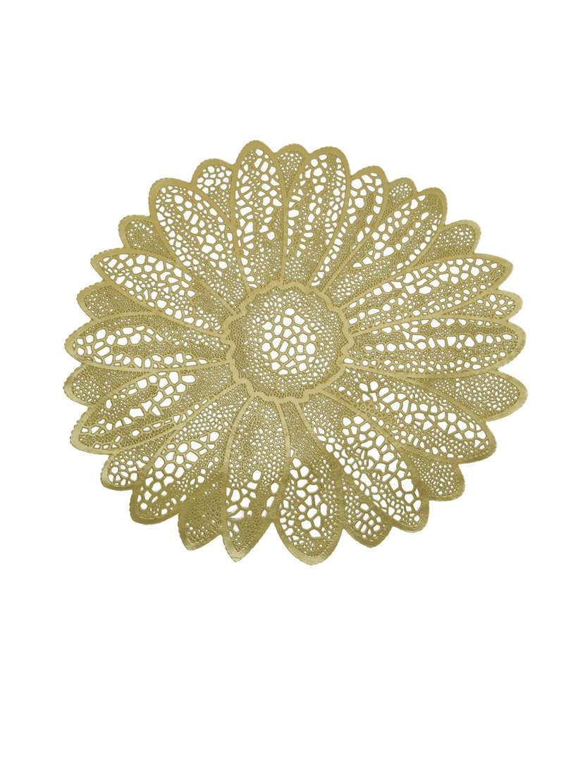 winner round shape table placemats - 19695214 -  Standard Image - 1