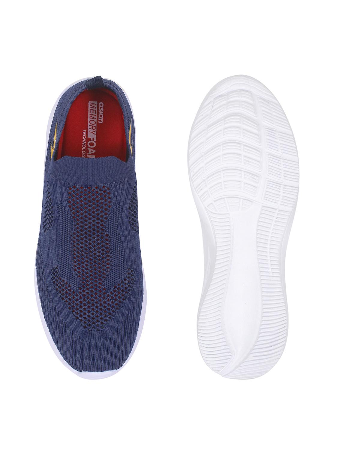 navy blue slip on sport shoe - 19724032 - Standard Image - 4
