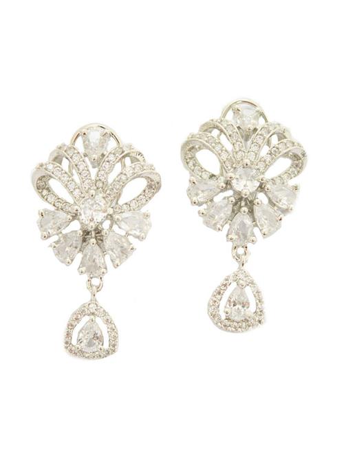white brass studs earring - 19734380 - Standard Image - 0