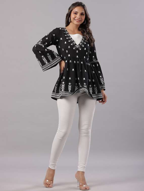 black printed regular tunic - 19740349 -  Standard Image - 4
