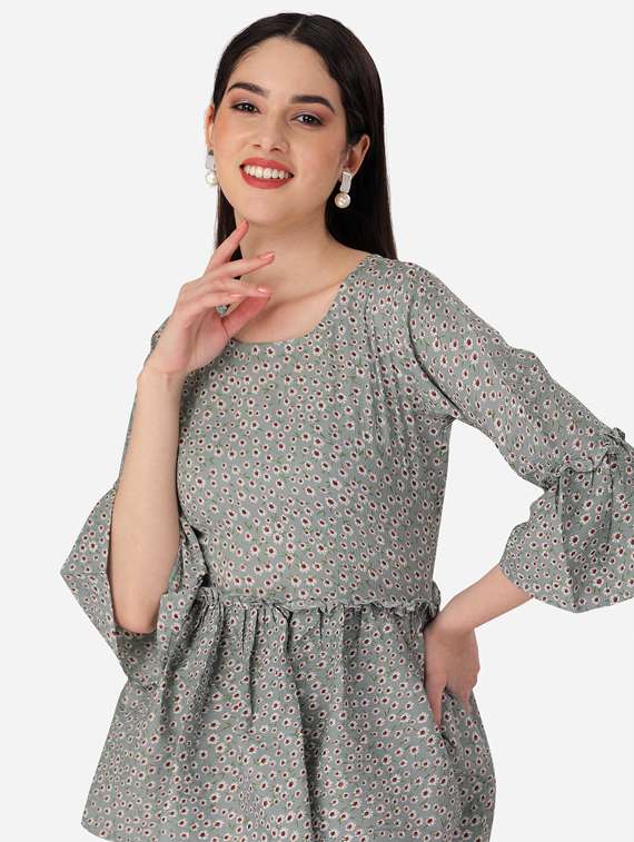 printed bell sleeves peplum top - 19750141 - Standard Image - 4