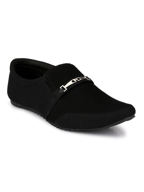 men slip on casual shoes - 19753482 -  Standard Image - 0