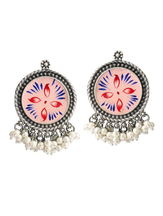 sliver brass oxidised studs earring - 19754992 - Zoom Image - 0