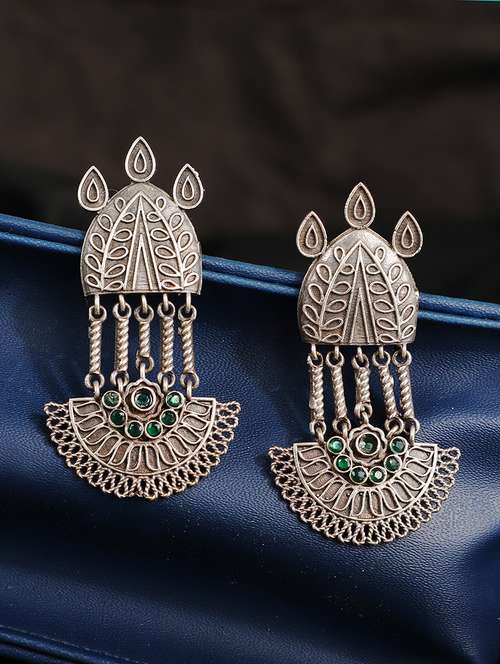 green brass studs earring - 19755027 -  Standard Image - 0