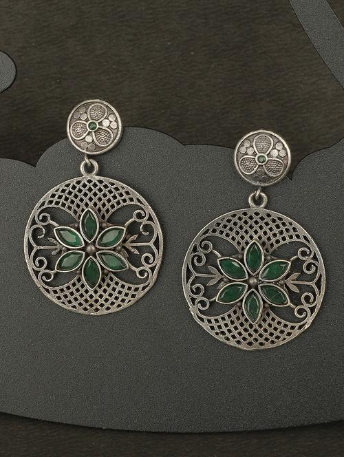 green brass studs earring - 19755041 -  Standard Image - 0