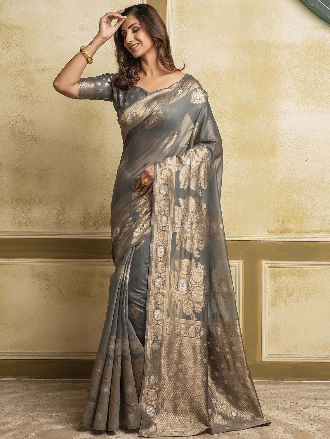 women's banarasi saree with blouse