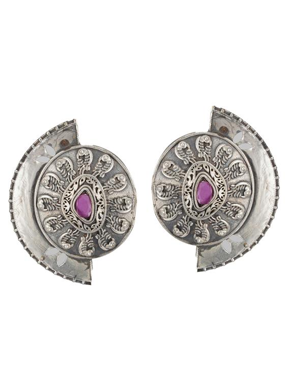 sliver brass oxidised studs earring - 19768411 - Zoom Image - 0