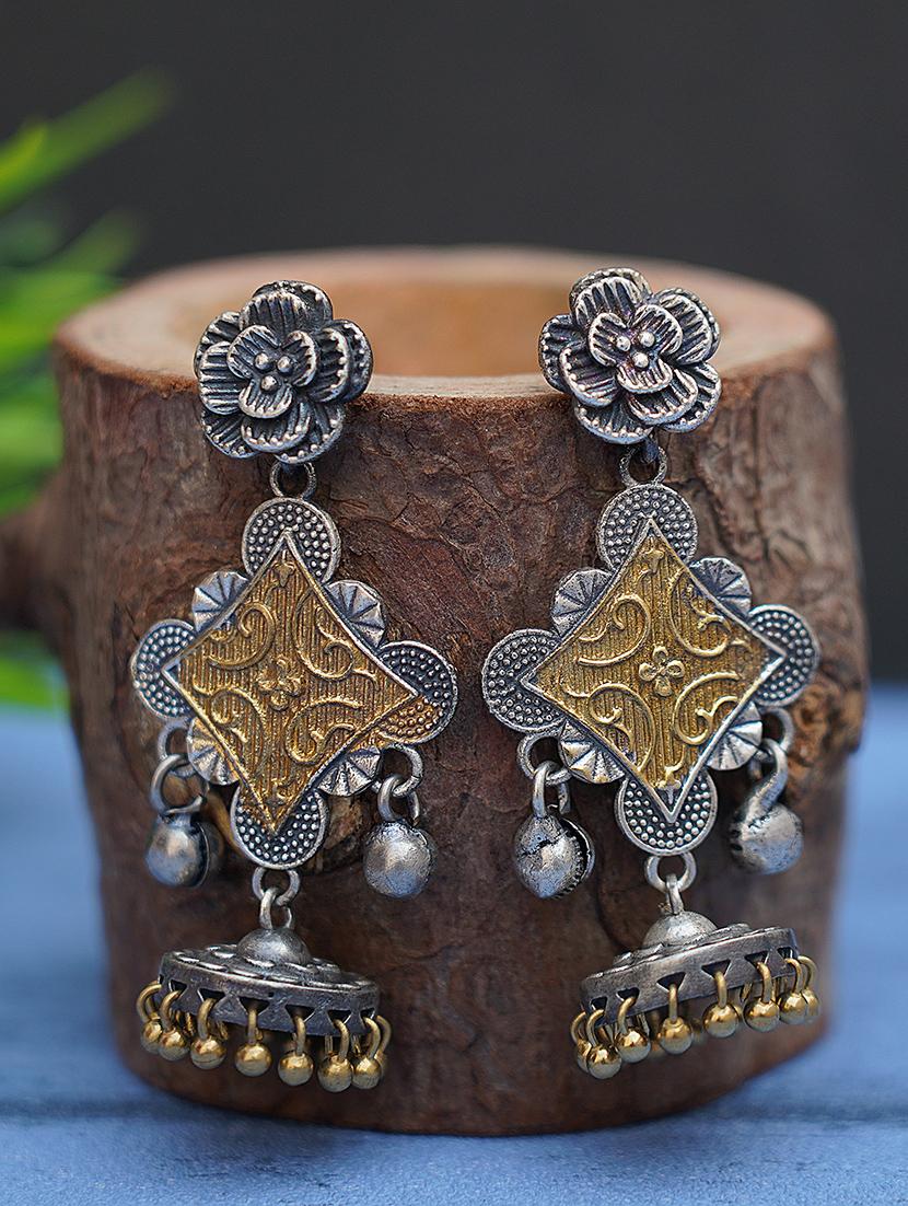 flower pattern dual tone brass earrings - 19768458 - Zoom Image - 0