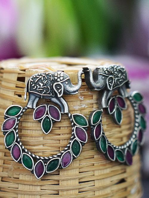 elephant design handcrafted silver tone brass earrings - 19768539 - Standard Image - 0