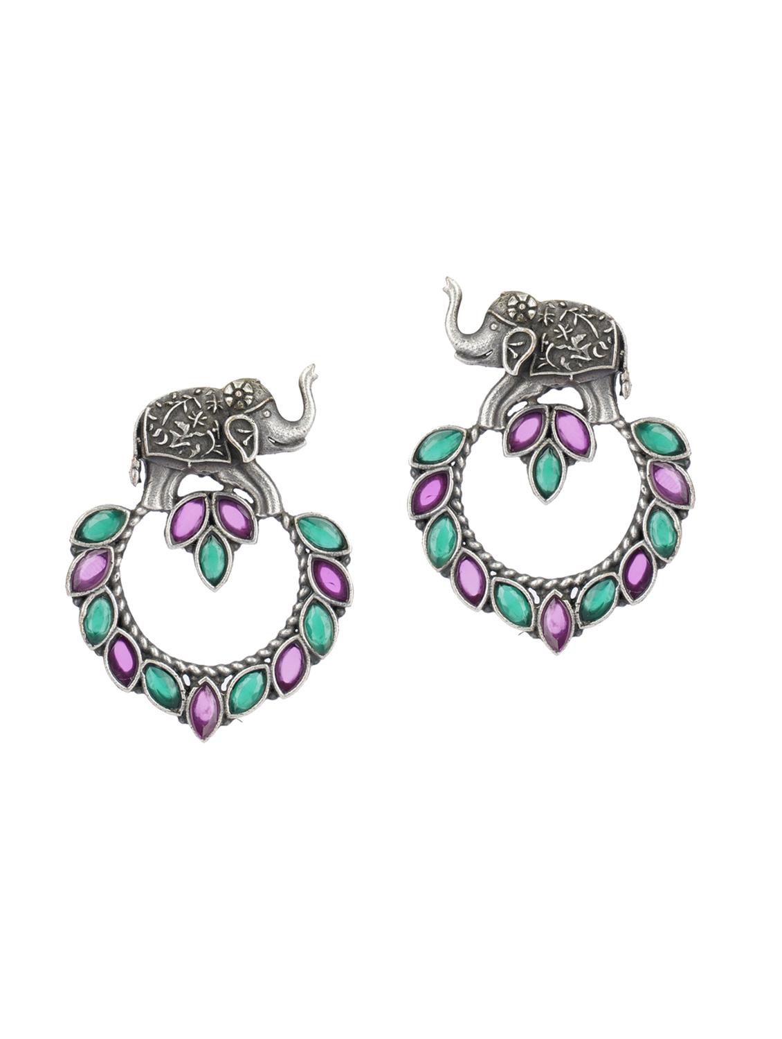 elephant design handcrafted silver tone brass earrings - 19768539 - Standard Image - 1