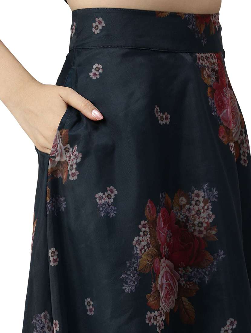 blue printed polyester straight skirt - 19772642 - Standard Image - 4