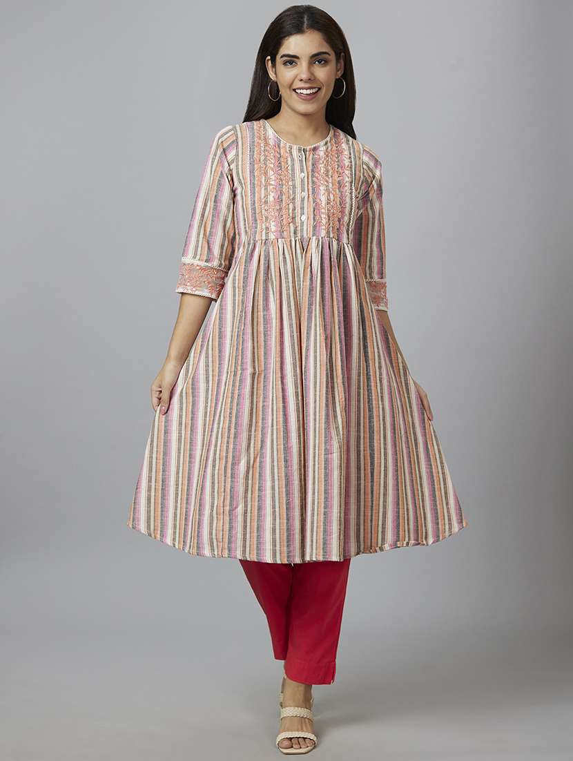 women's flared kurta