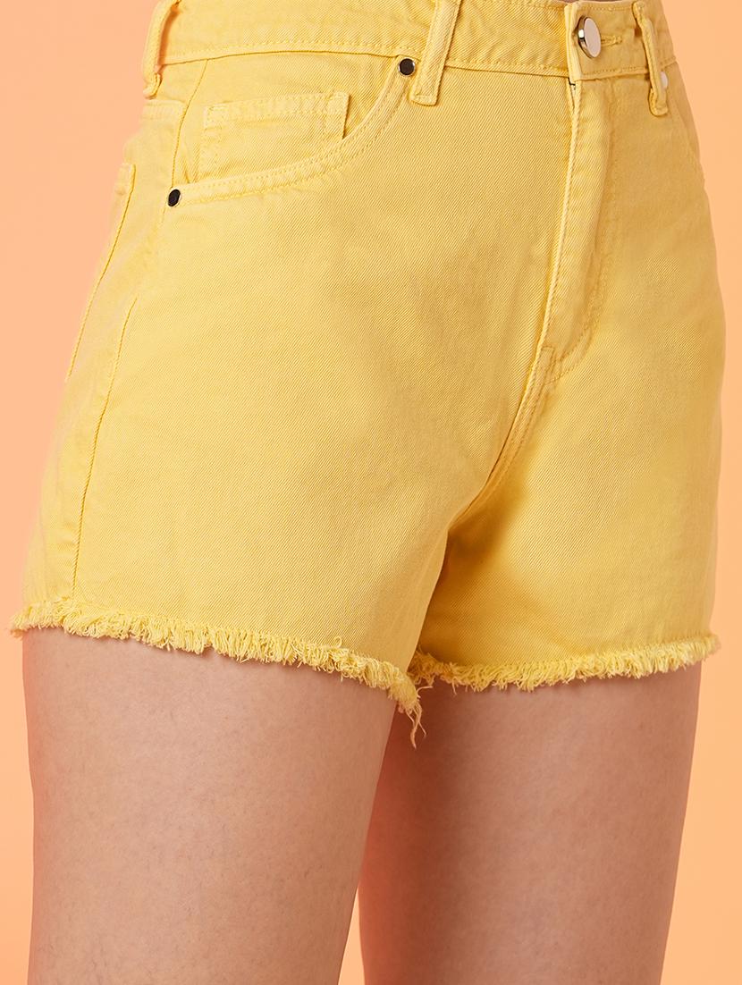 globus women yellow stretchable mid rise frayed denim shorts - 19782548 - Standard Image - 4