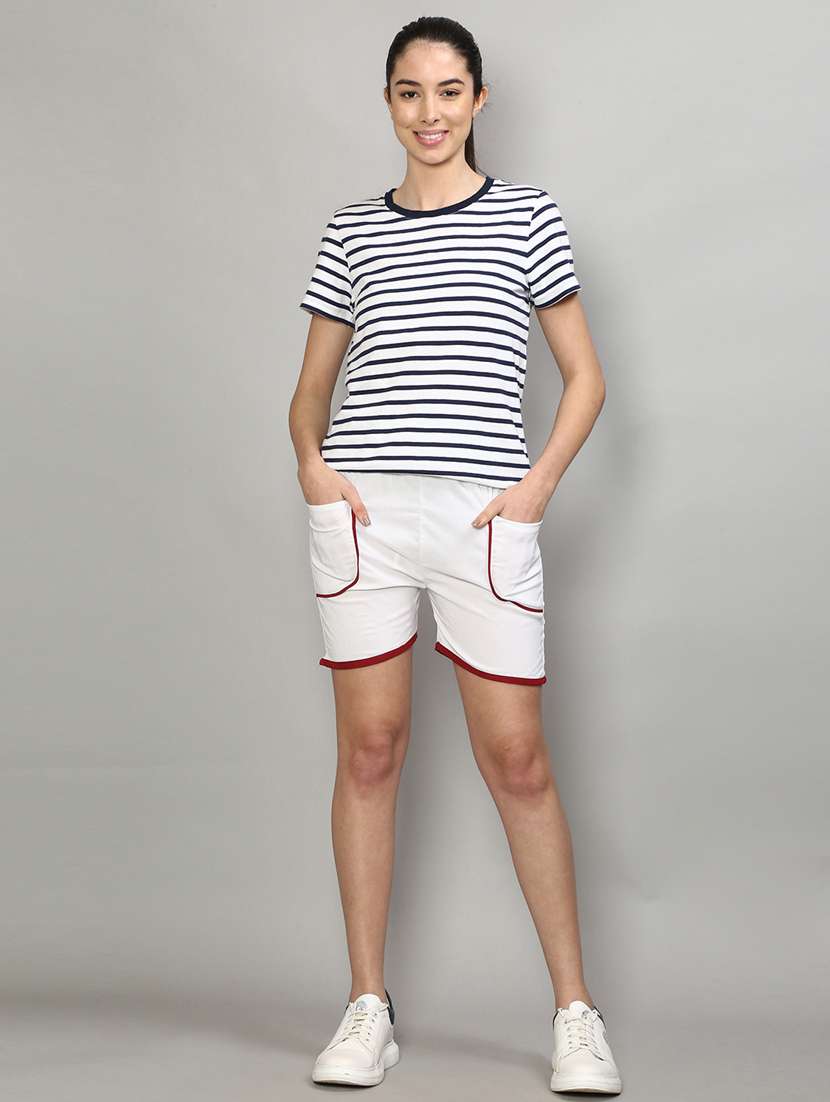 mid rise solid regular shorts - 19783604 -  Standard Image - 4