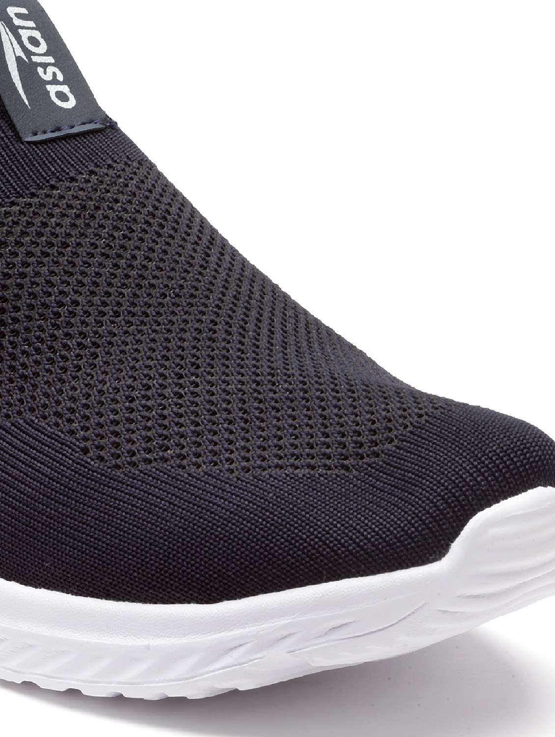 men slip on running sport shoes - 19790480 -  Standard Image - 6