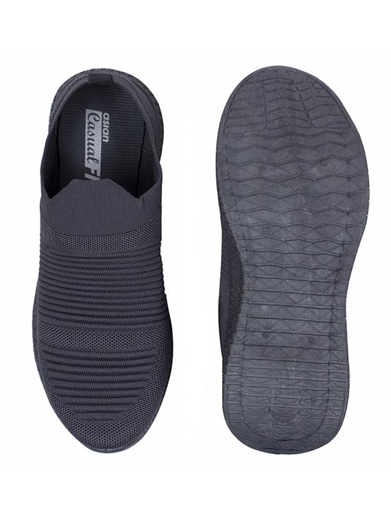 men slip on running sport shoes - 19790631 - Standard Image - 4