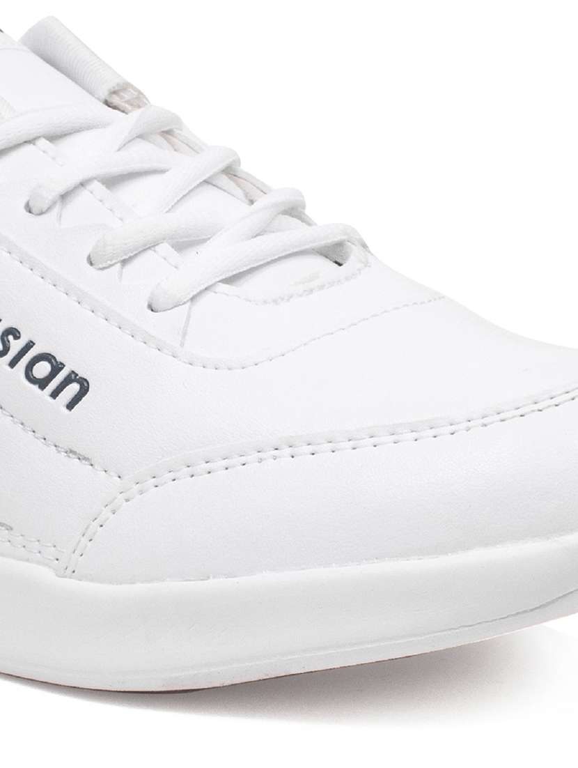 men lace up sport shoes - 19790692 -  Standard Image - 4