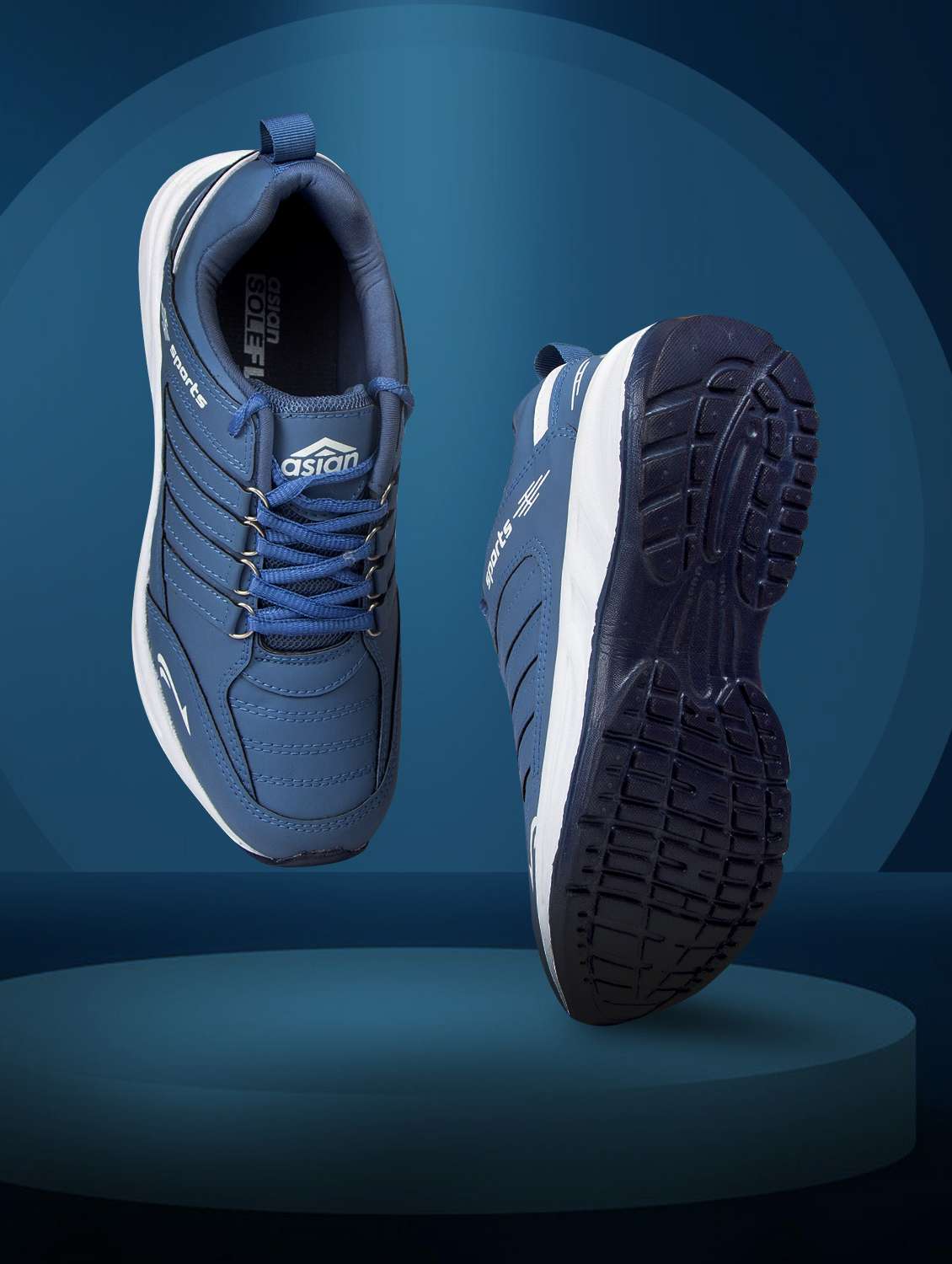 men lace up sports shoes - 19790728 - Zoom Image - 0