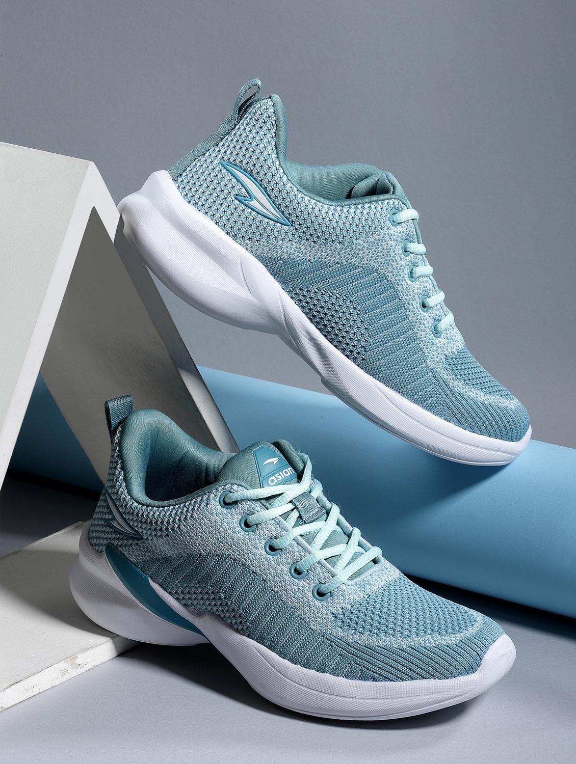 light blue solid lace-up sports shoe - 19791940 - Zoom Image - 0