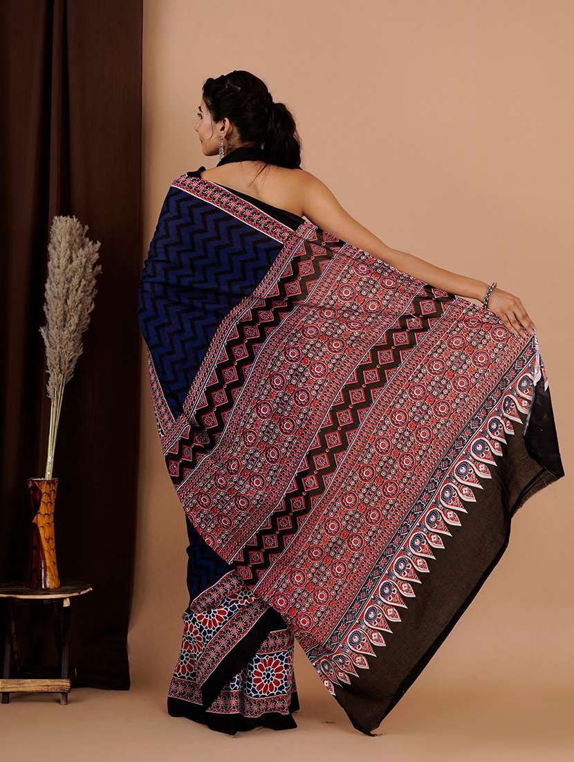 blue printed saree with blouse - 19796727 - Standard Image - 1