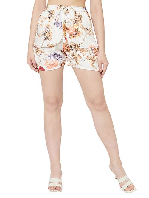 white printed regular short - 19814428 - Standard Image - 0