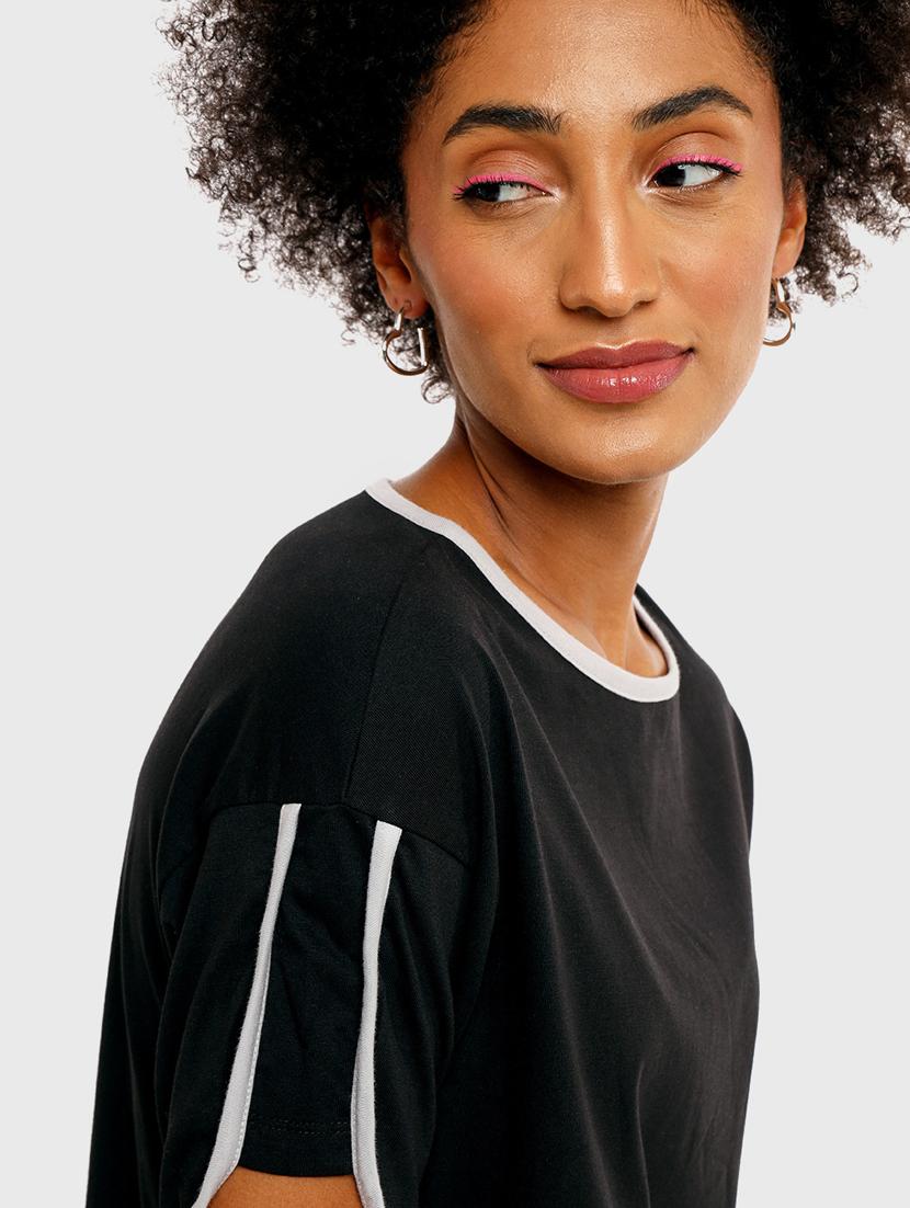 round neck solid regular tee - 19826224 - Standard Image - 4