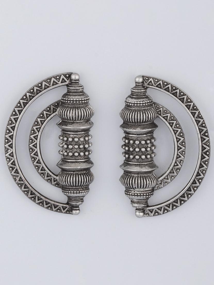 silver alloy studs earring - 19839896 - Standard Image - 1