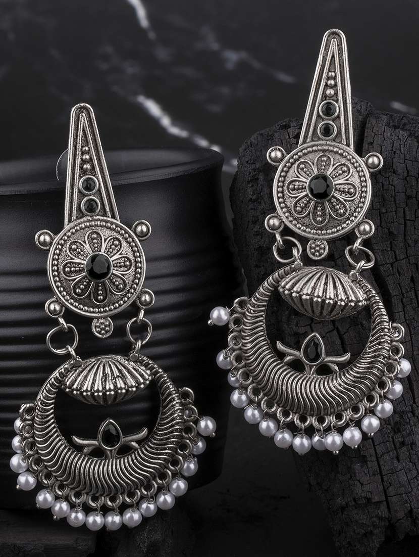 silver alloy chandellier earring