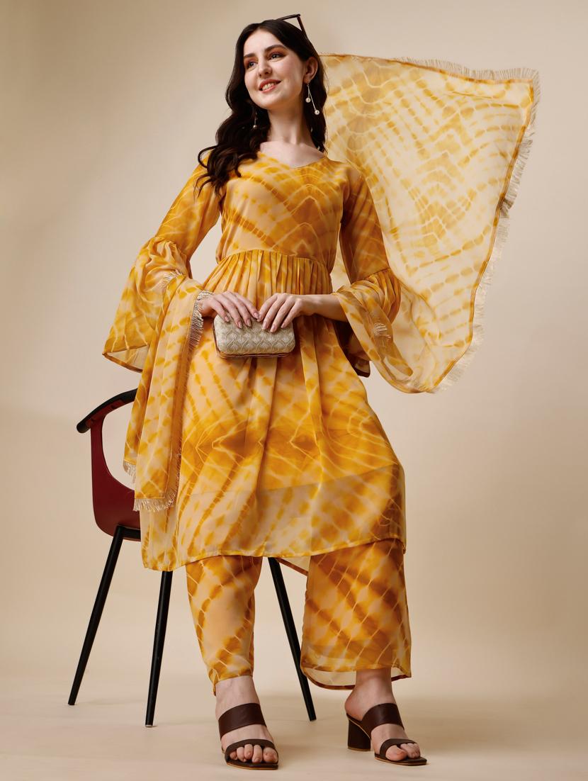 tie & dyed kurti with palazzos & dupatta - 19847105 - Standard Image - 4