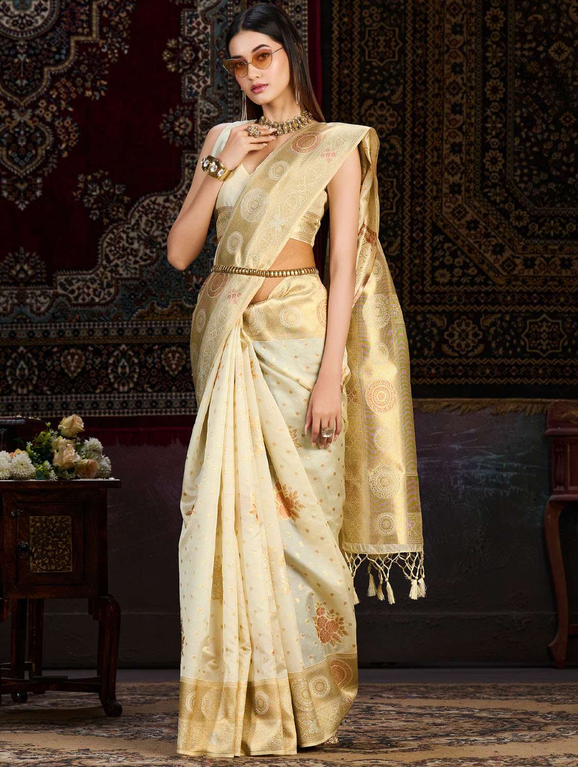 women's self design off white colored saree - 19848096 - Standard Image - 1