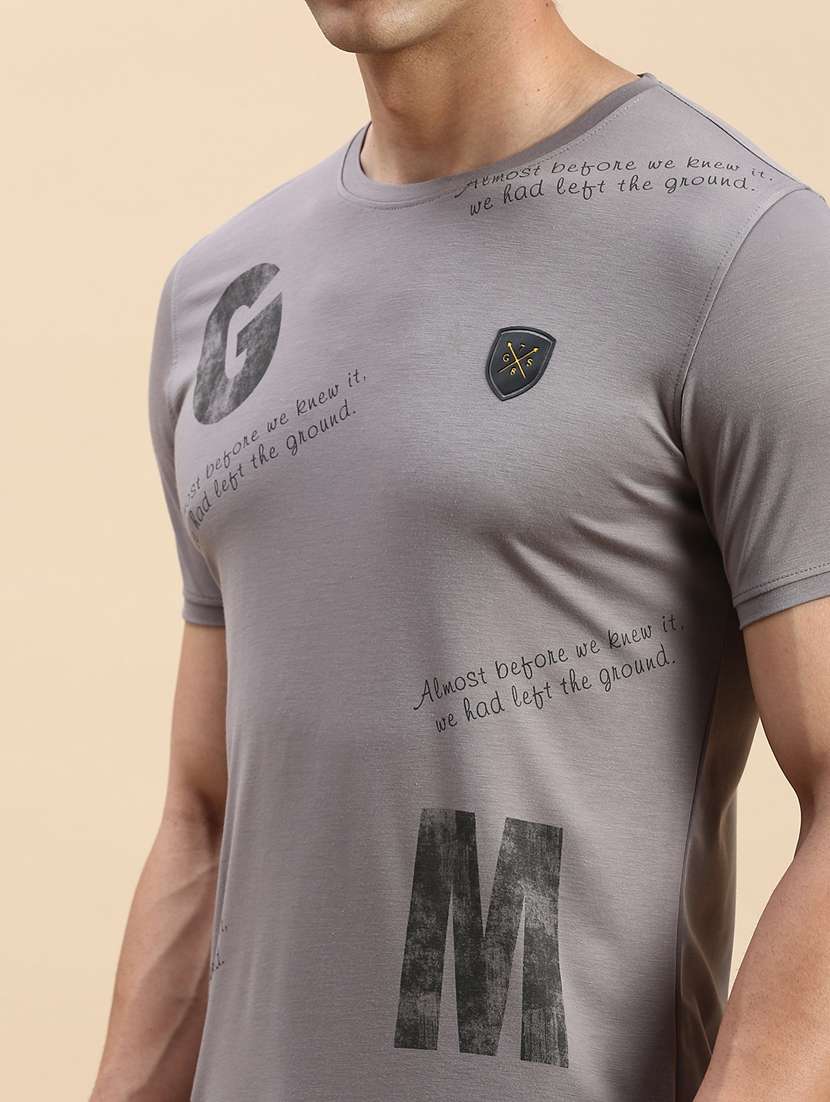 men front print short sleeve t-shirt - 19856109 -  Standard Image - 4