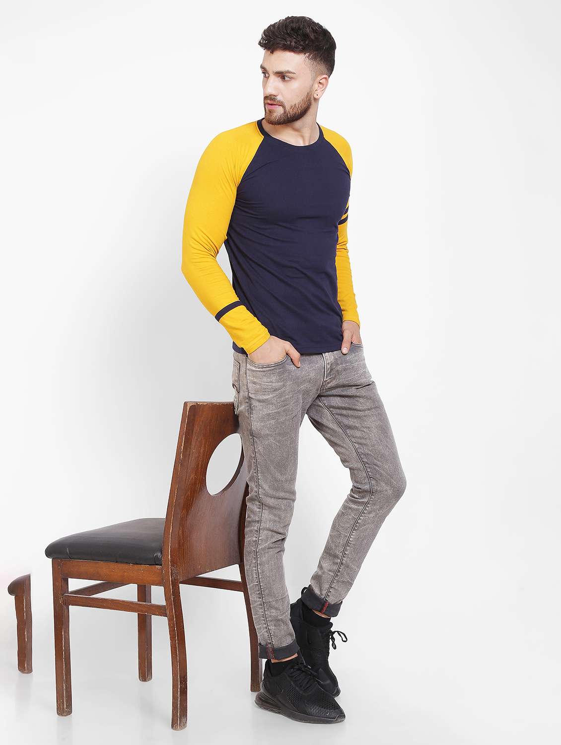 color blocked raglan t-shirt - 19868808 -  Standard Image - 4