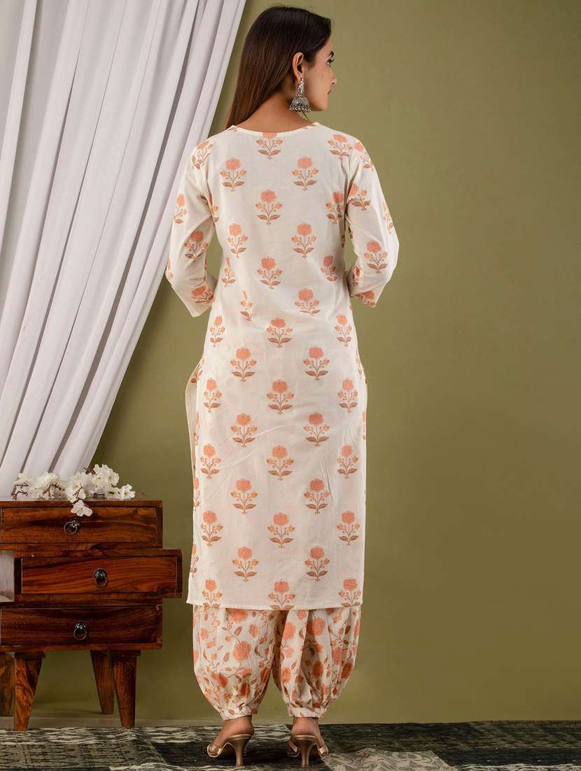 florals printed suit set - 19876447 - Standard Image - 4