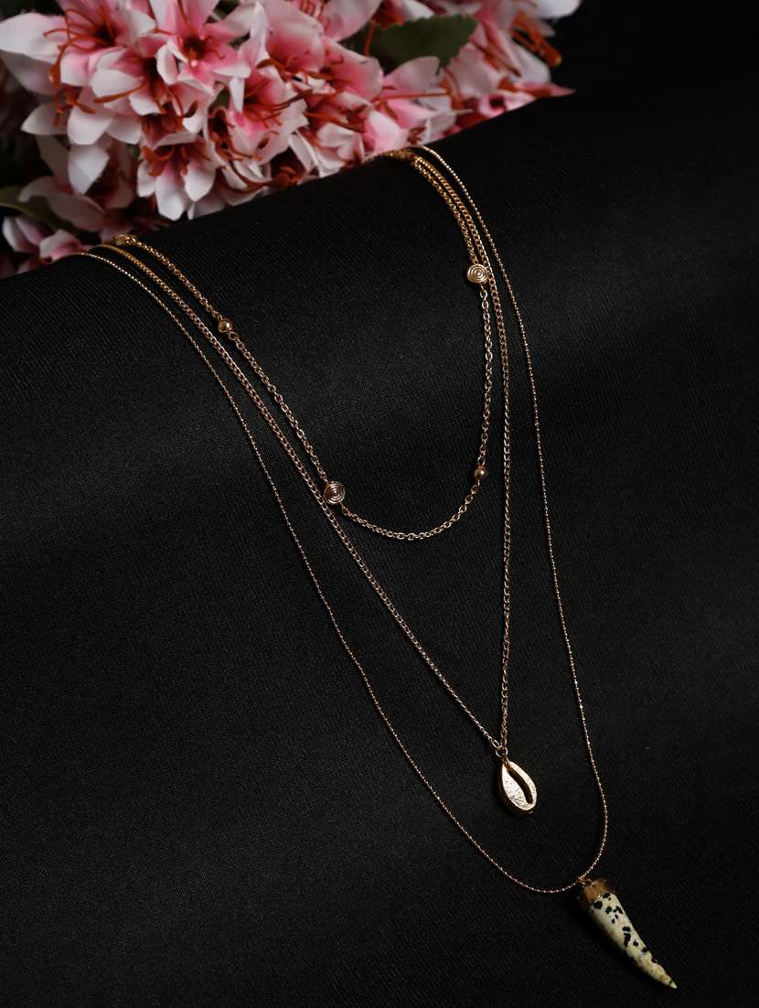 multi colored metal short necklace