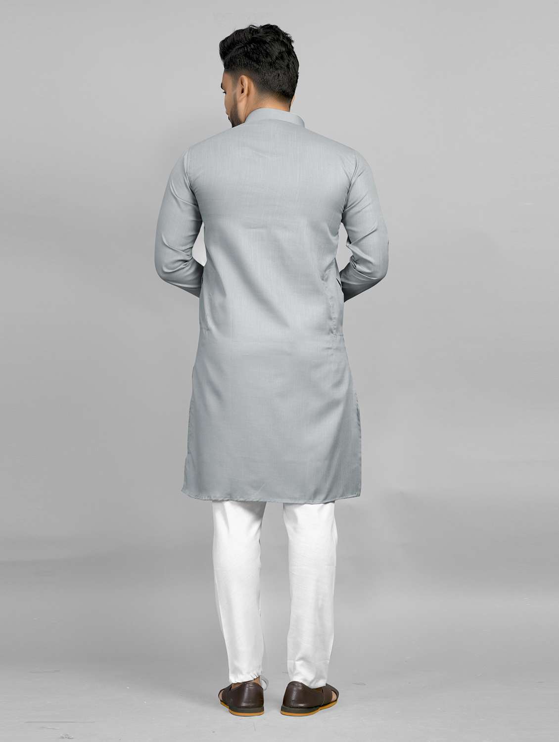 men pack of 2 solid mandarin neck long kurta - 19895898 -  Standard Image - 4