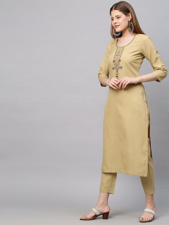 embroidered kurta pant set with dupatta - 19910941 - Standard Image - 1