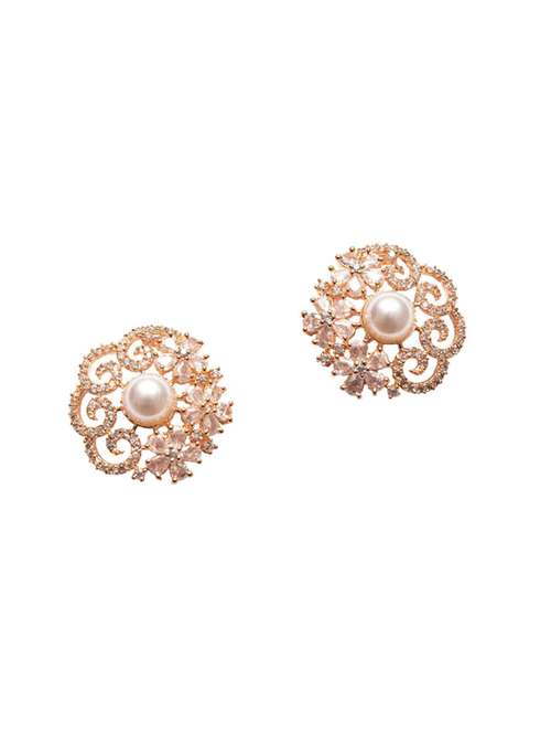 gold brass studs earring - 19912830 -  Standard Image - 0