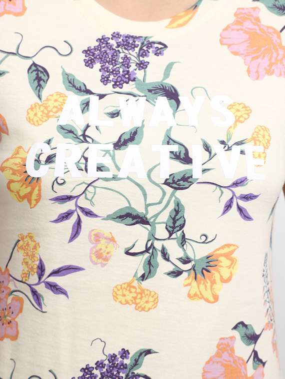 women printed cotton regular tee - 19913383 -  Standard Image - 4