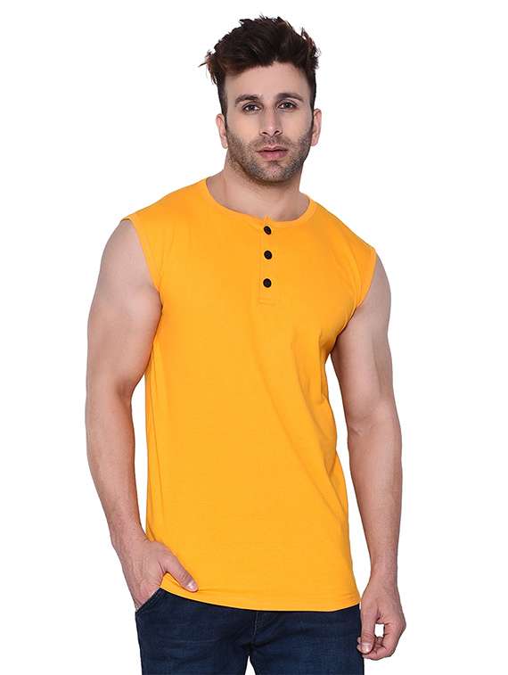round neck solid regular t-shirt